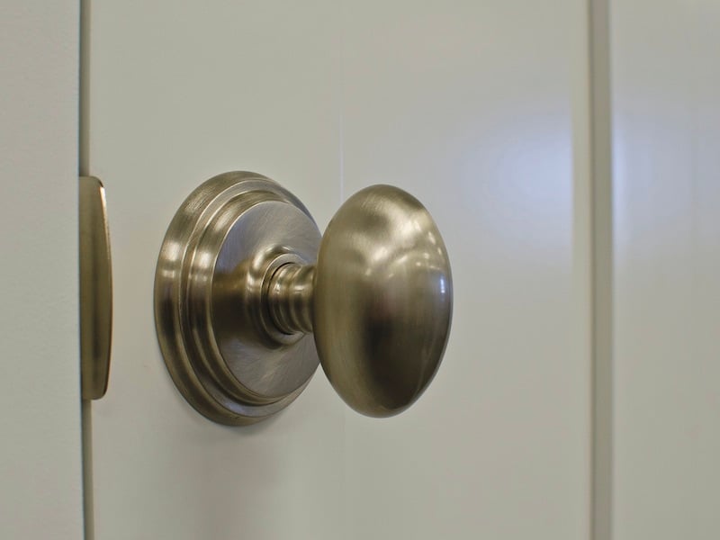 Tips For Selecting The Right Hardware For Your Interior Doors